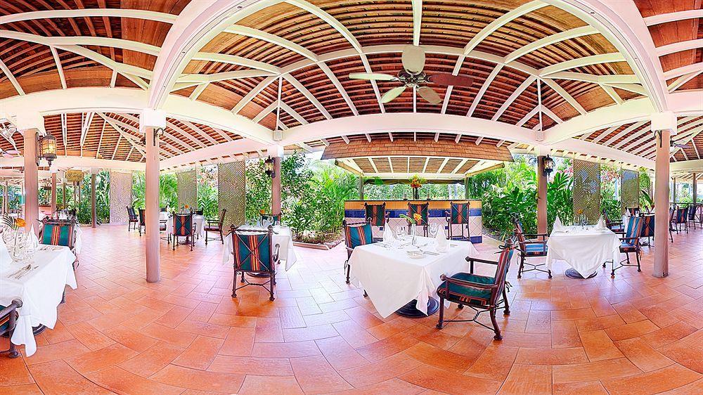 Sandals Inn All Inclusive - Couples Only (Adults Only) มอนเทโกเบย์ ภายนอก รูปภาพ