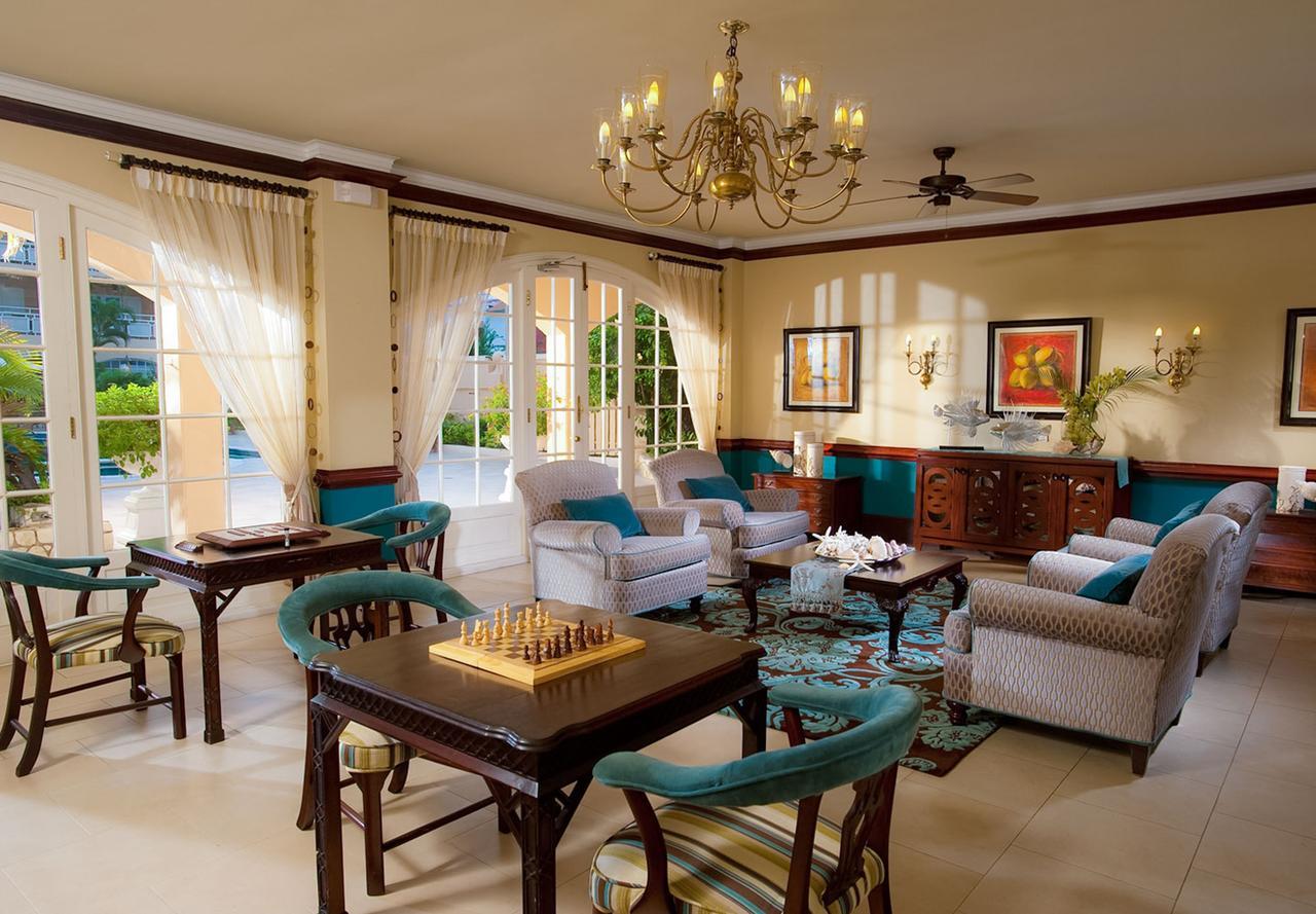 Sandals Inn All Inclusive - Couples Only (Adults Only) มอนเทโกเบย์ ภายนอก รูปภาพ
