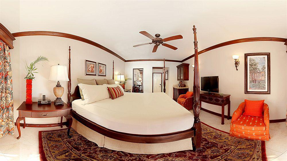 Sandals Inn All Inclusive - Couples Only (Adults Only) มอนเทโกเบย์ ภายนอก รูปภาพ