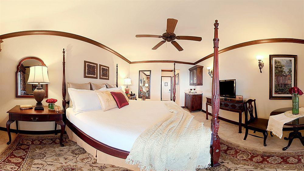 Sandals Inn All Inclusive - Couples Only (Adults Only) มอนเทโกเบย์ ภายนอก รูปภาพ